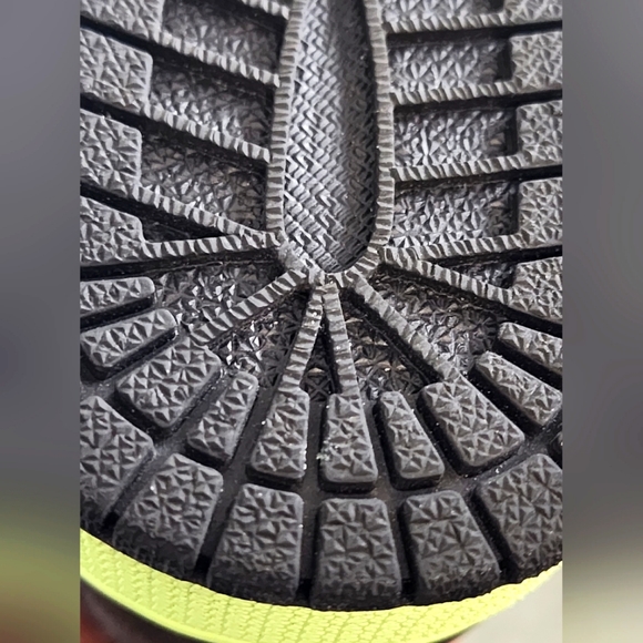 *FINAL PRICE* Size 8.5M Jordan 1 "Tokyo" Sneakers - Picture 4 of 5